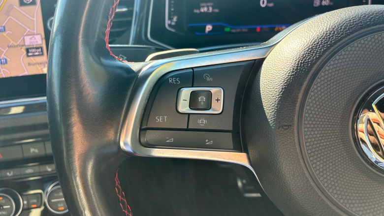 Volkswagen T-Roc 2.0 TDI SEL 5dr DSG Diesel Hatchback